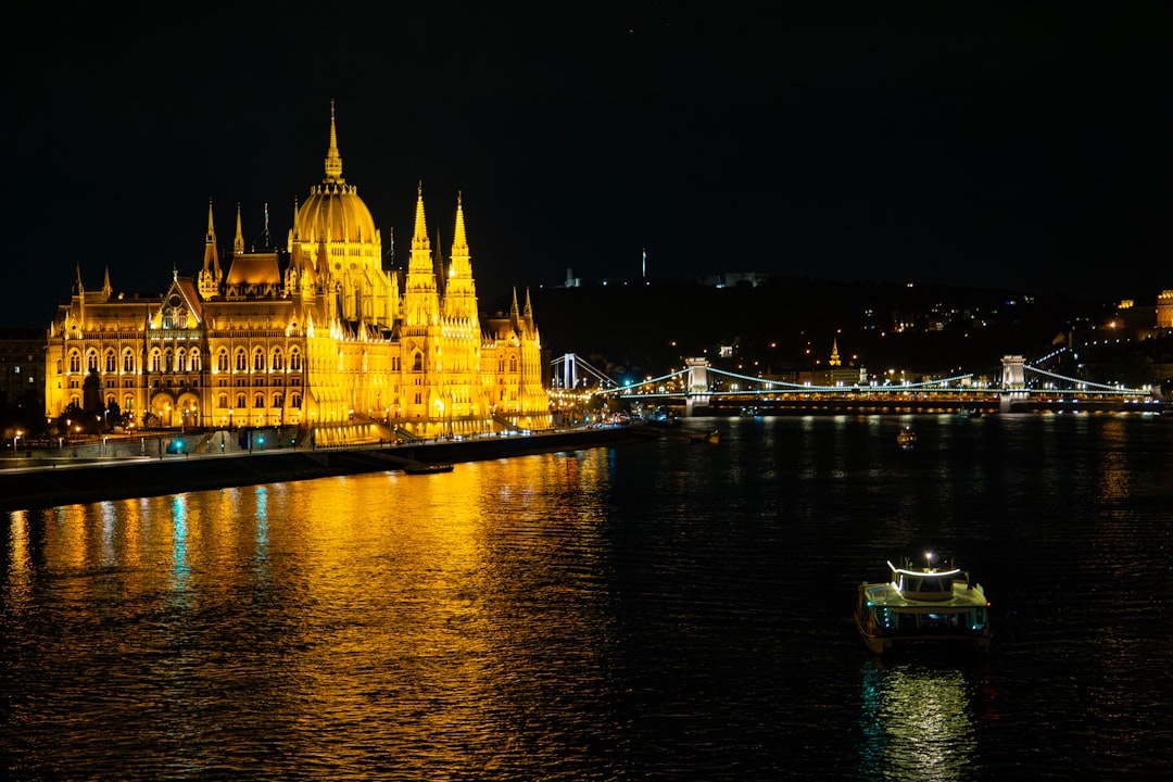 בשארה וסאם: המקומות הכי חדשים וחמים בעולם שהופכים ליעדי חובה השנה
